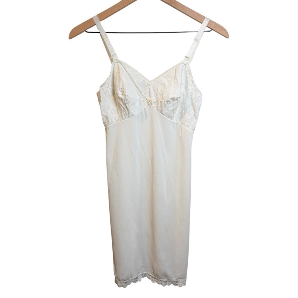 Vintage Sears White Full Slip Dress Floral Embroidered Lace Trim Sz 32 XS Retro - Picture 10 of 10